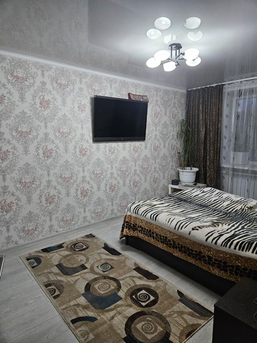 Продам 4 комнатную квартиру