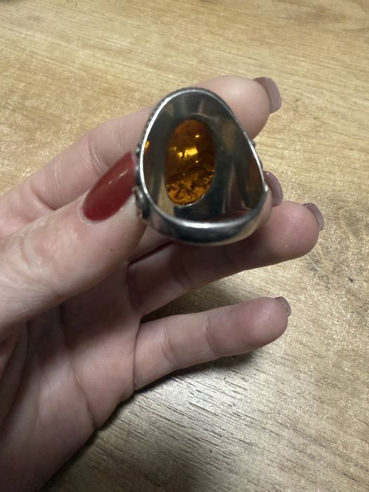 Перстень  с янтарем серебро