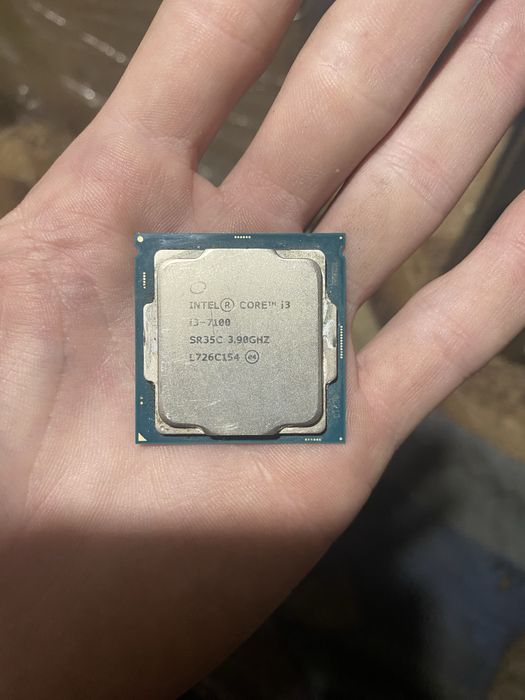 Процессор Intel Core i3 7100