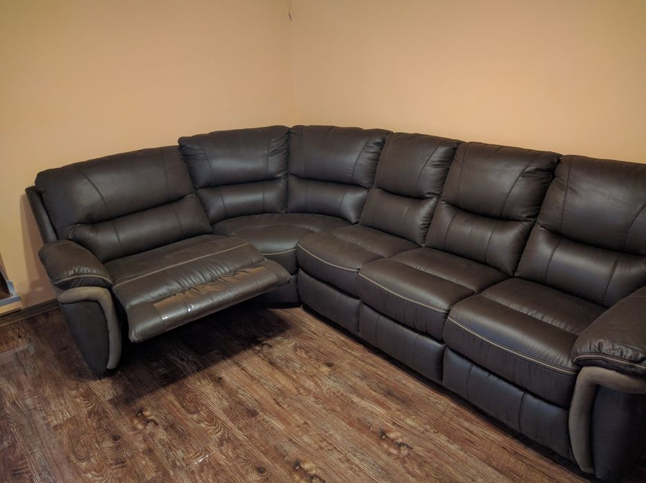 Canapea extensibila cu recliner