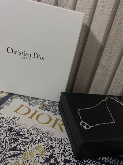 Lănțișor Dior dama
