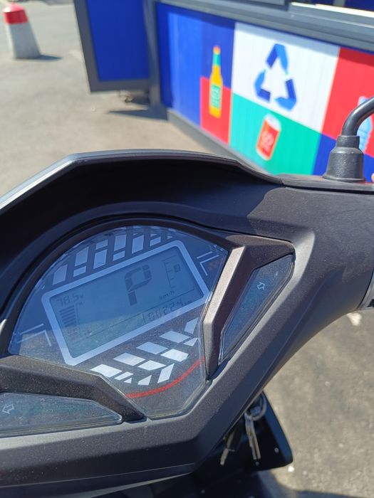 Vând,urgent, Scuter electric cu două viteze 25 și 50 la oră ,nou, nouț preț, 7000 roni