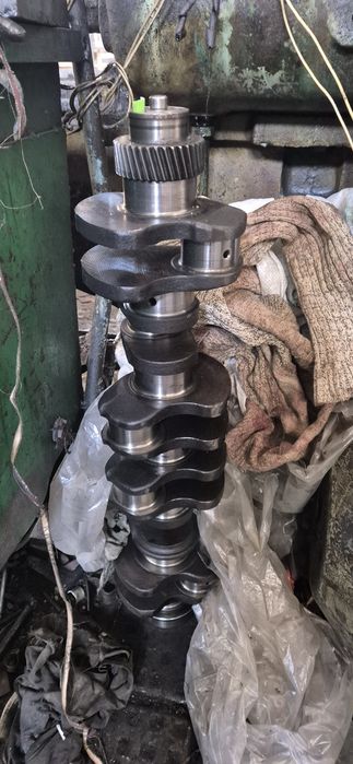 Срочно продам коленвал Cummins 6ВT б/у в отличном состоянии, ст