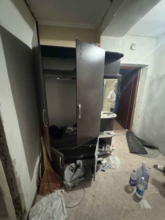 Шкаф для прихожей очень хорошая