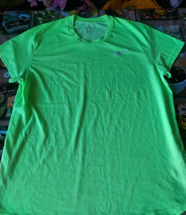 Тениска и шапка на Nike оригинал!