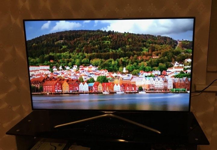 Продам телевизор samsung 119 см