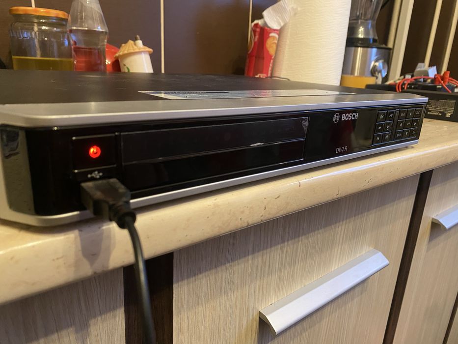 DVR NVR Bosch DIVAR Hybrid 3000 32 camere 16AN/16IP 12 Mp ip HDD 2Tb