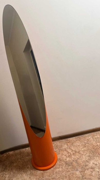 Подово вертикално огледало