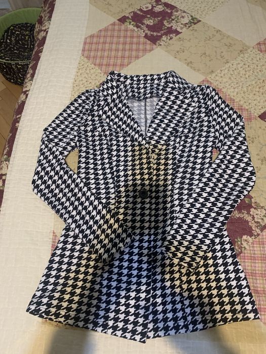 Вталено сако за вдеки сезон