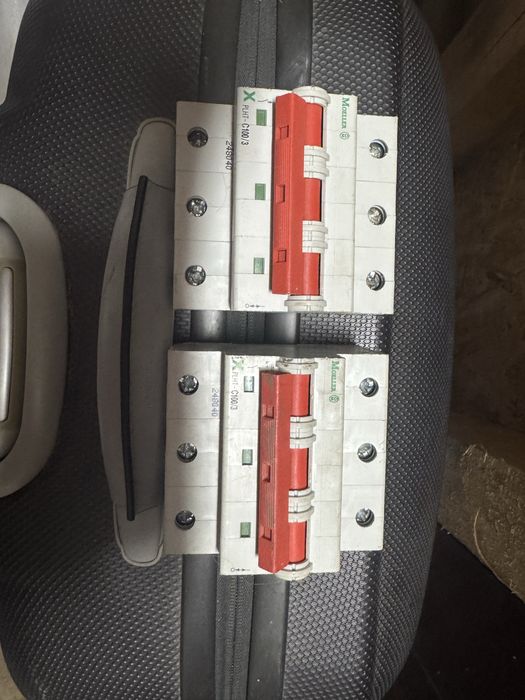 Siguranta tripolara 100 A Moeller