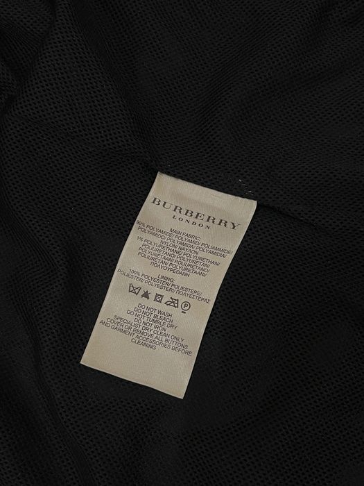 Burberry Яке IT 40