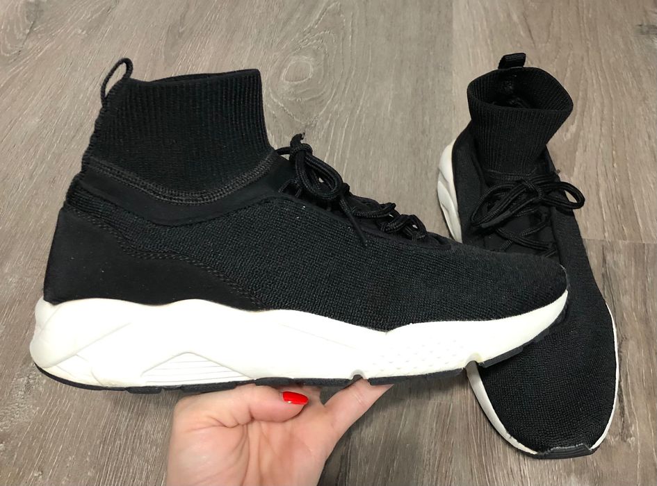 Adidasi bershka 42 adidasi negri 42 adidasi inalti 42 bershka