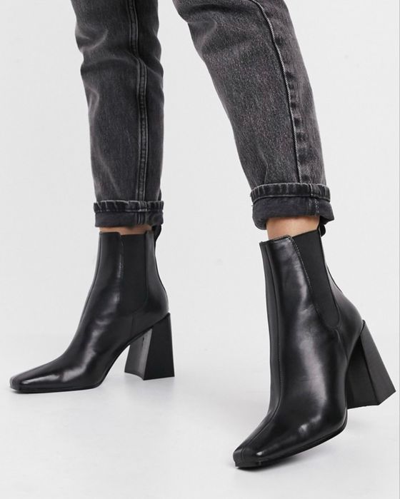 Botine/cizme scurte din piele naturala moale