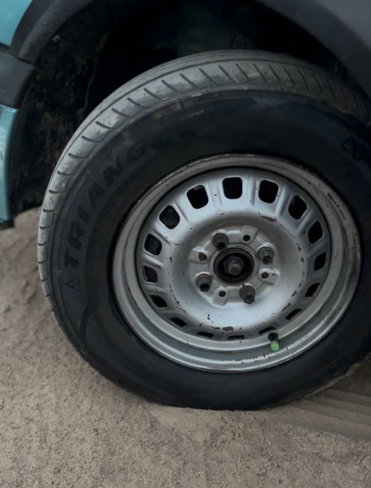 Продам авто в среднем состоянии