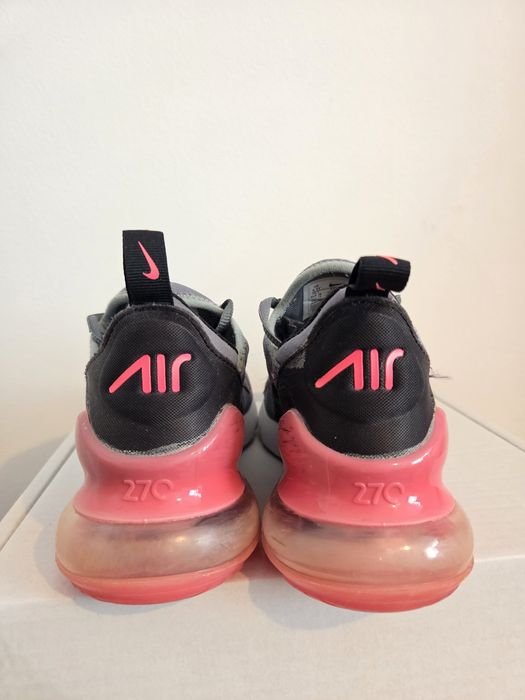 Nike Air Max 270