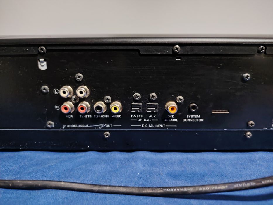 YAMAHA HTY-750 suondbar TV, fără telecomandă.