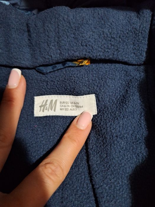 Страхотно ново яке на динозаври от H&M размер 122