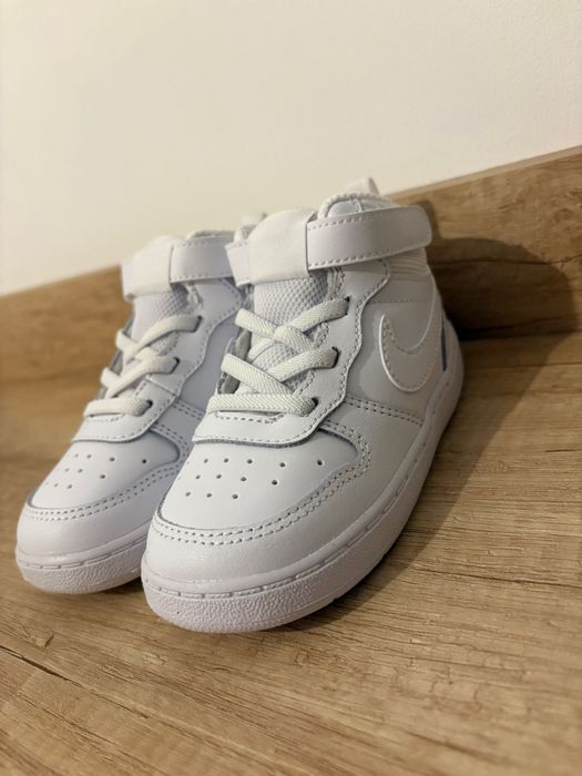 Adidasi Nike copii marime 25