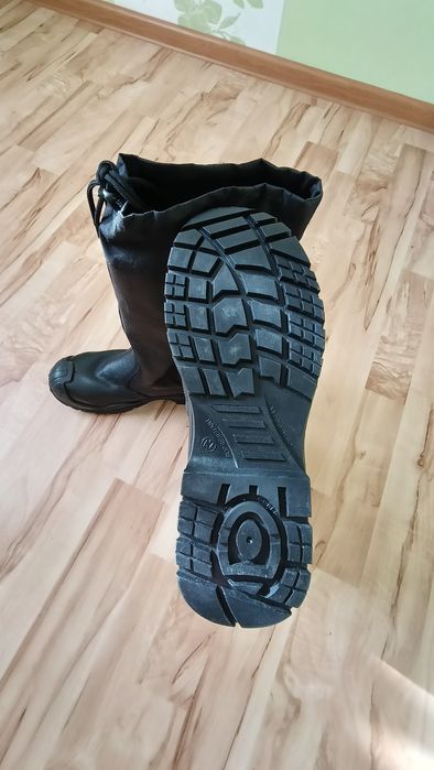 Зимный длинные сопоги новый