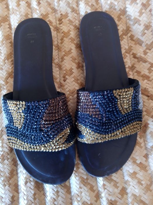 Дамски чехли от Zara, но 38, запазени