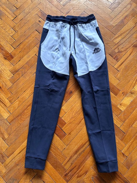 Мъжки екип на FLAIR