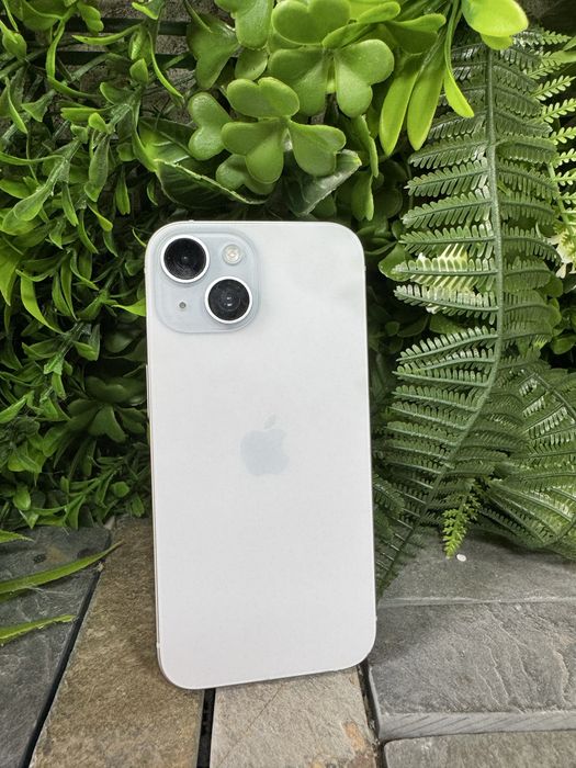 iPhone 15 128GB White