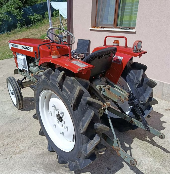 Японски трактор Yanmar YM2000