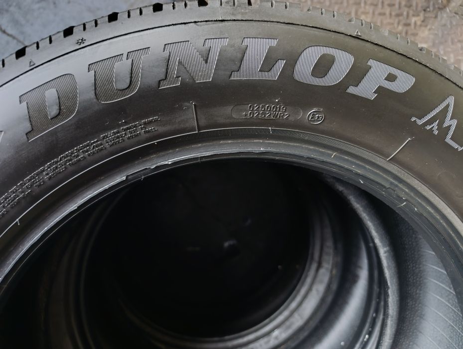 Anvelope de iarnă 215 60 17 Dunlop dot 2020