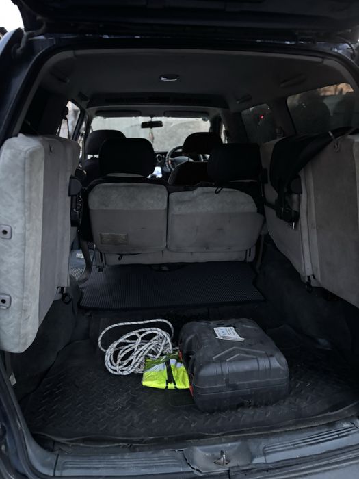 Нисан Ларго 2,4 бензин