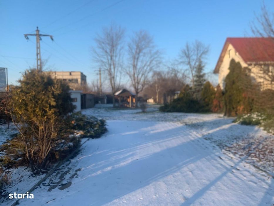 INCHIRIEZ- 1600 mp TEREN intravilan - TOMESTI ( Str. Stupinelor )
