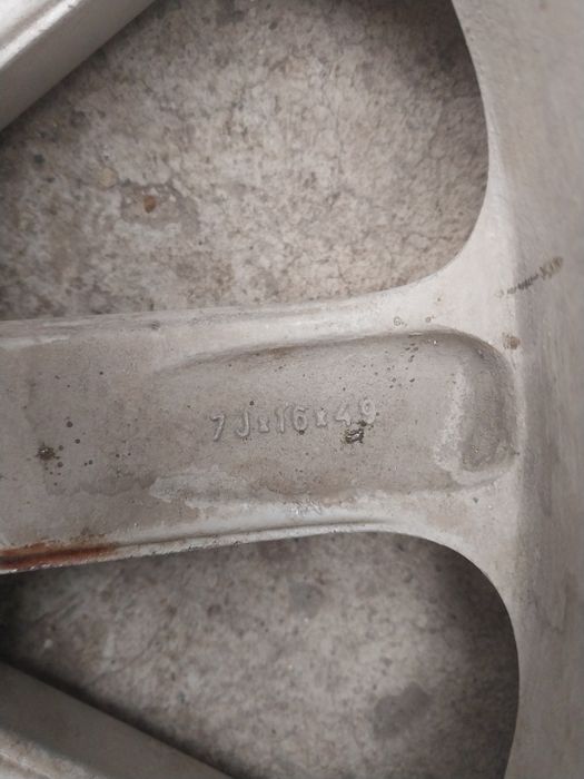 Продам диски титановые на вольво