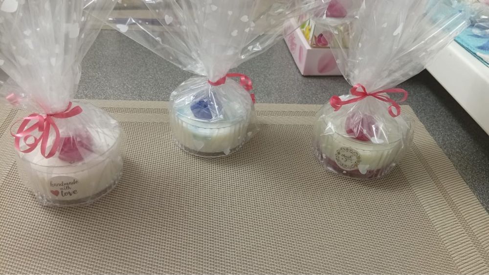 Сувениры ручной работы ( свечи/ мыло)