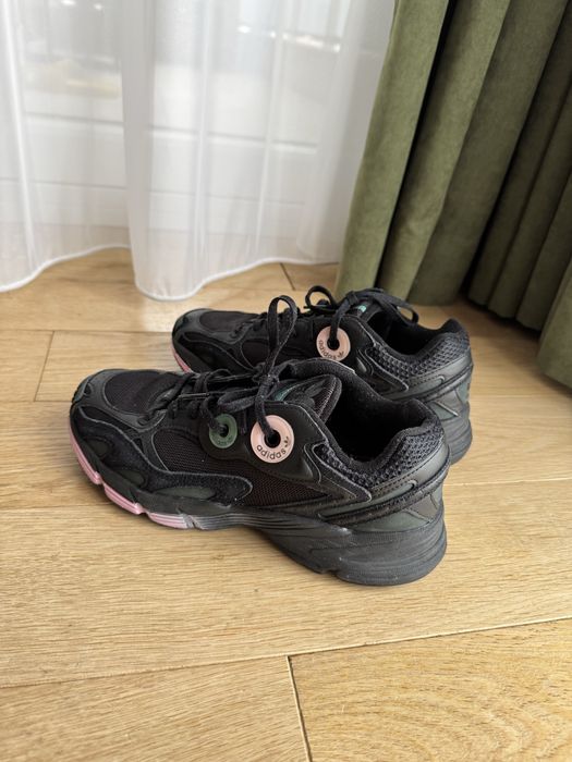 Маратонки Adidas Astir