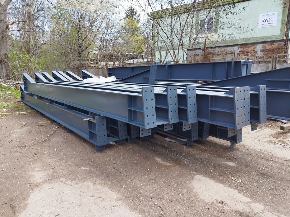 Дупча, пробивам отвори на метални, планки, винкели на щанц преса