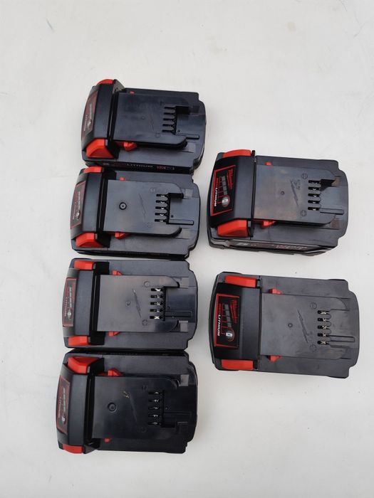 Батерии Милуоки 18 волта 2Ah 5Ah Milwaukee M18 B2 B5