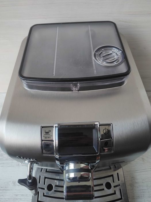 Кафеавтомат - робот Saeco SYNTIA inox