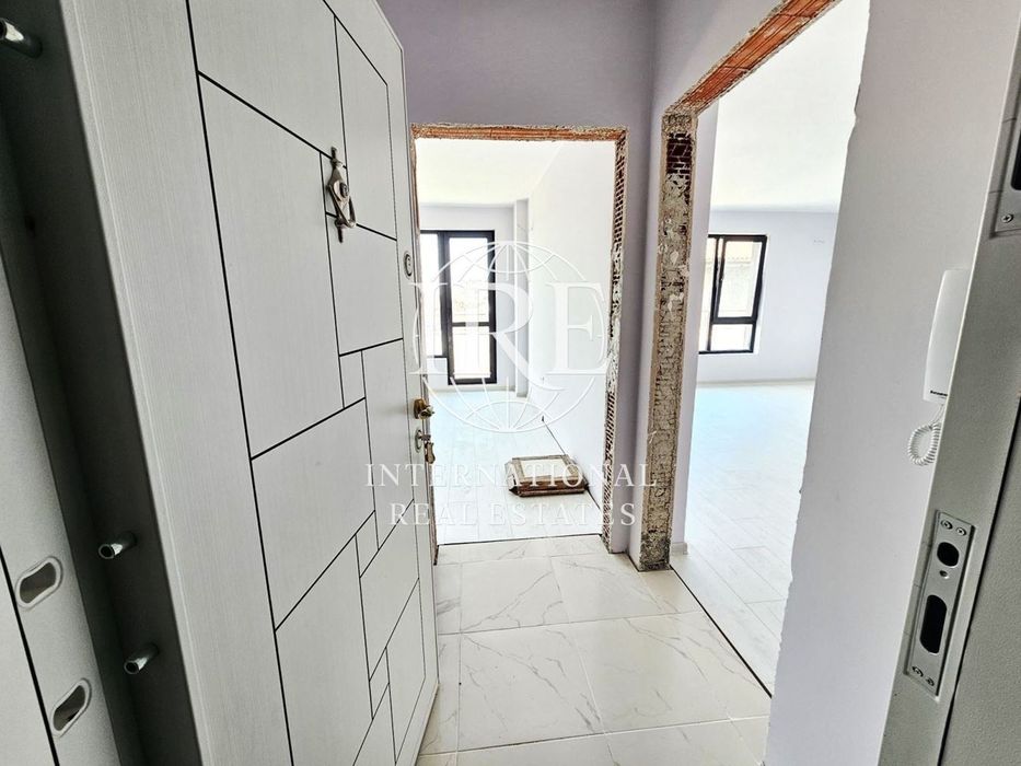 2-стаен в Варна-Левски площ 67 кв.м.  цена 155400 евро до ключ