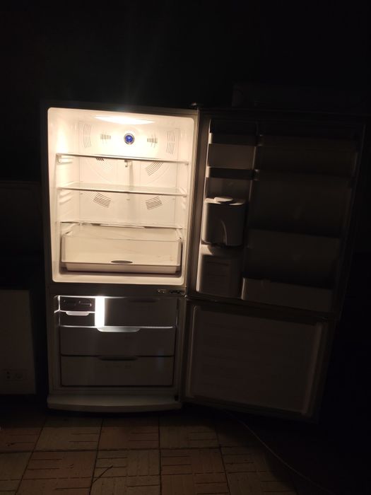 Холодильник Самсунг ноуфрост