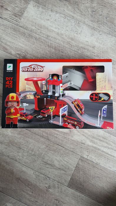 Продам игрушку спасатели