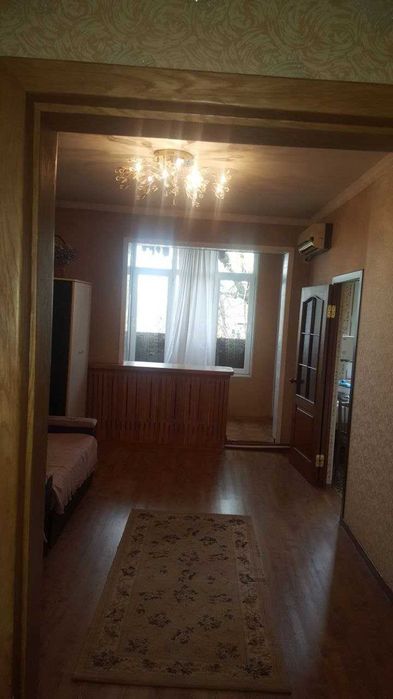 Продаётся 2х комн квартира на Художников. метро БИЙ. 225 школа