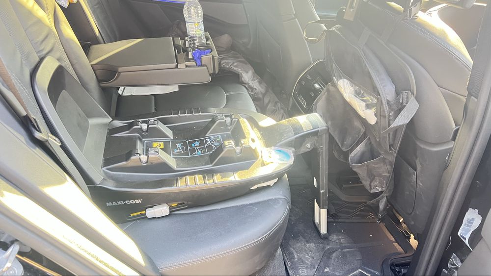 Детско Столче за кола с основа Maxi Cosi