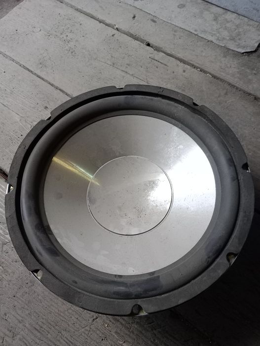 Продам динамик сабвуфера