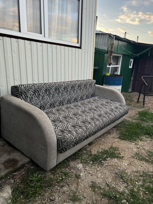 Продам диван 3 м