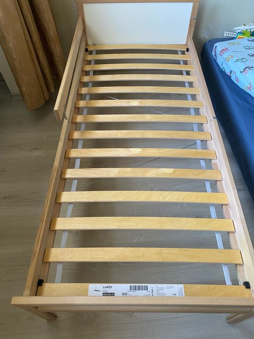 Детско легло, детско столче за хранене IKEA, бебешка вана Lorelli