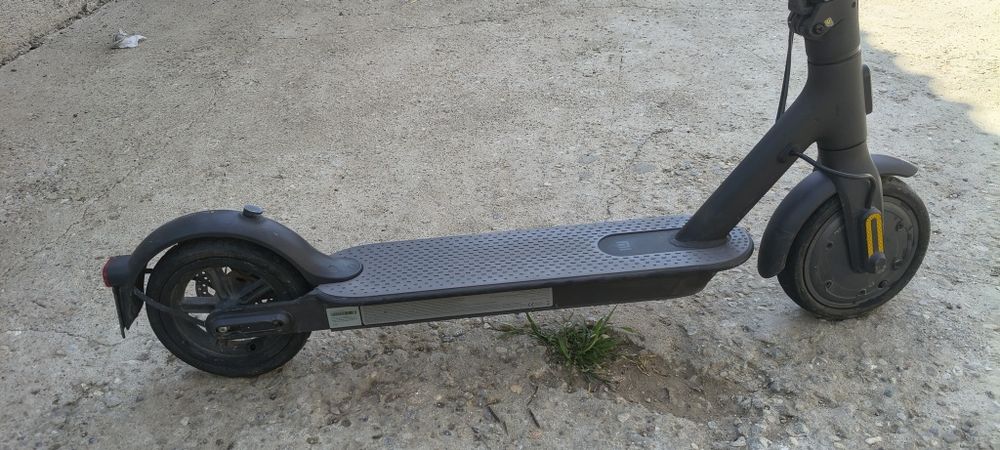 Bicicleta full suspension & trotineta Xiaomi s1 cu baterie și  cutie originala că noi foarte bine întreținute