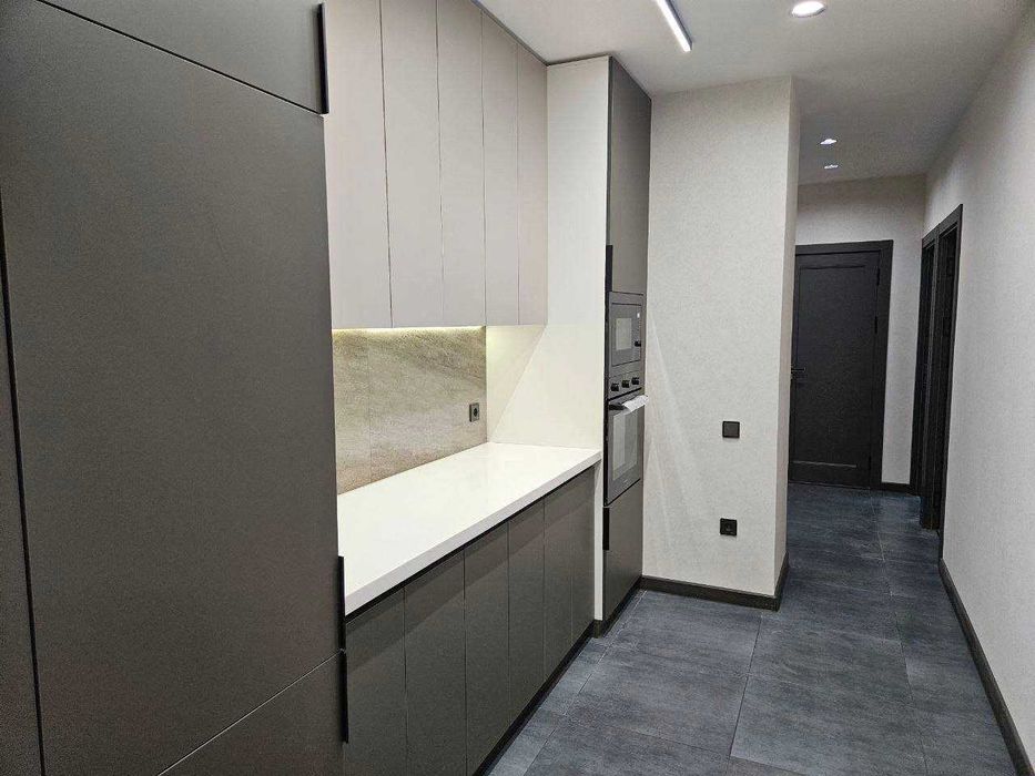 Сдаю УЮТНАЯ 2-комнатная квартира в хорошем районе, рядом метро, (Р8)