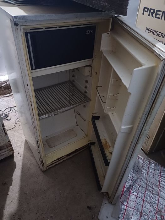 Холодильник Сатлады истеп тур жаксы