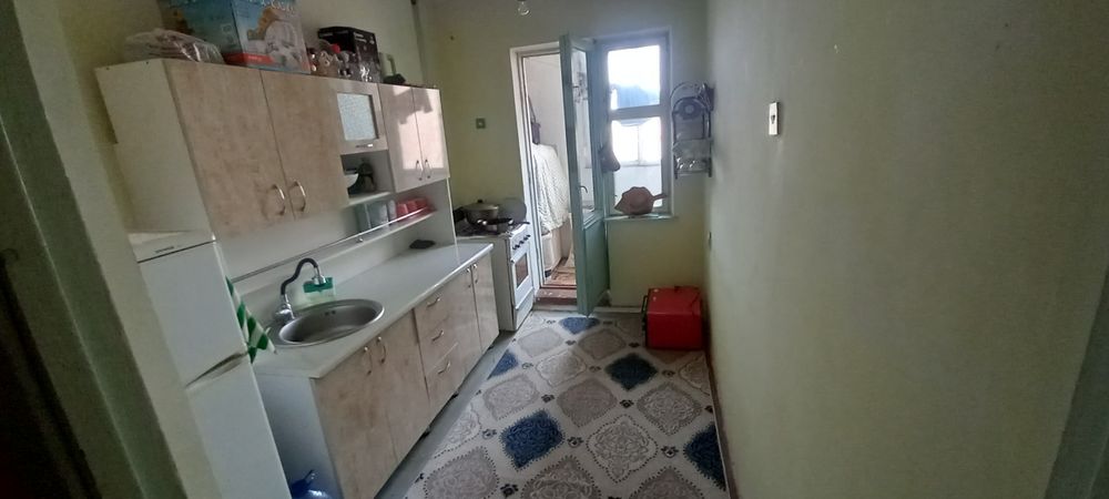 Срочно интернатда 1хонали уй сотилади 2хонали килинган гишли дом 17000