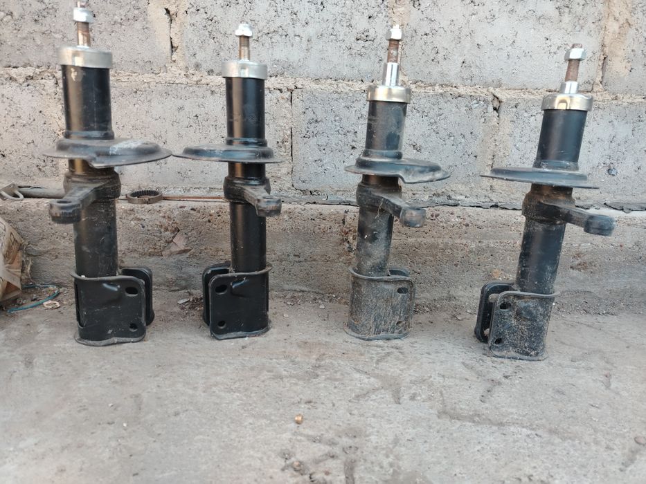 Продам  стойка амортизатор на ваз
