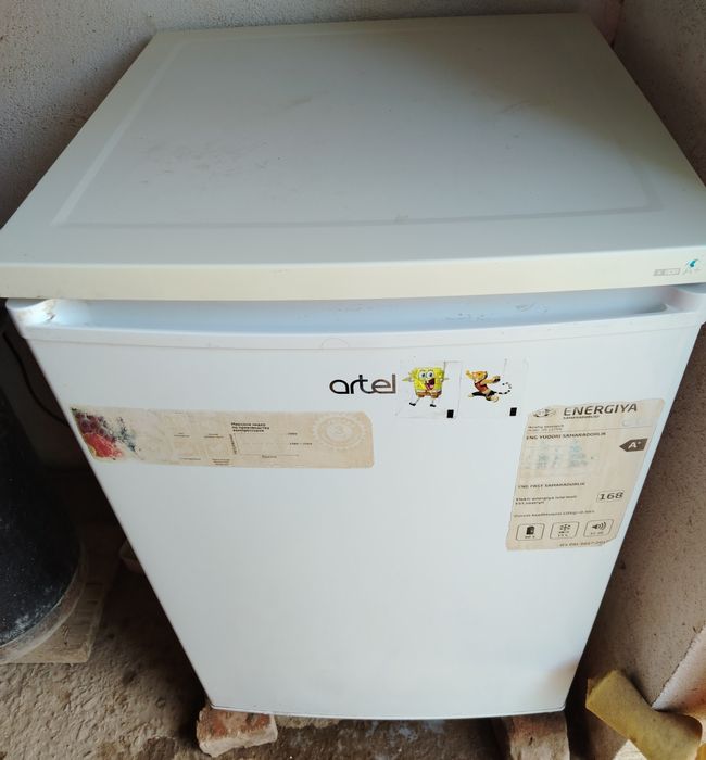 Xolodilnk Artel brendi